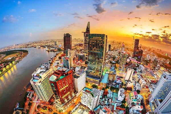 Vietnam’s Q2 GDP growth to moderate amid higher inflation: Standard Chartered